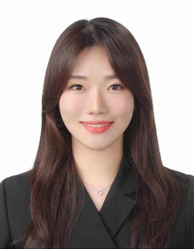 표아윤.jpg