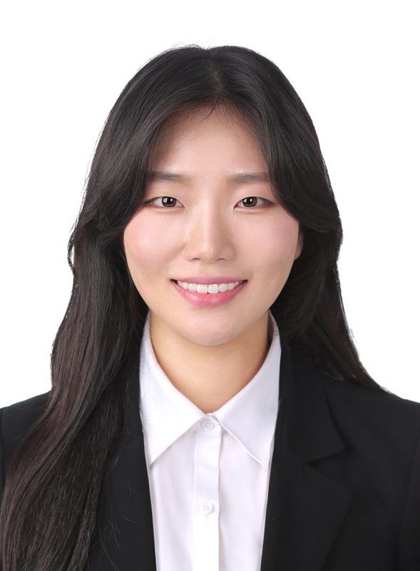 표아윤.jpg